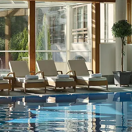 Sleeps 4 Pool Wifi * Zermatt